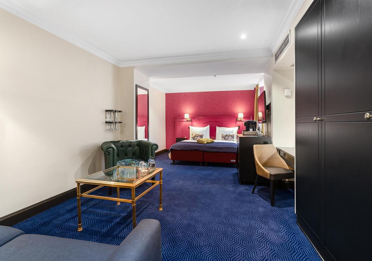 Deluxe Zimmer mit Kingsize-Bett