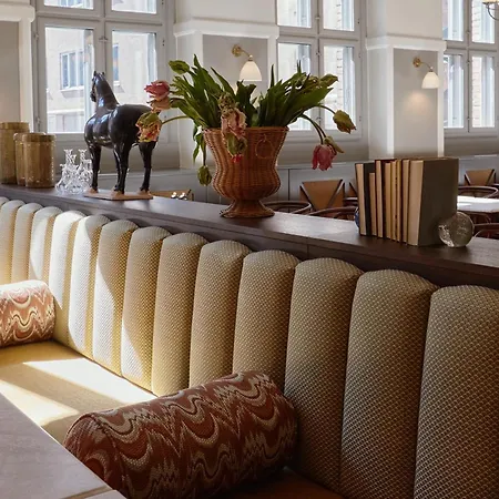 Hypernym Hotel & Suites-2